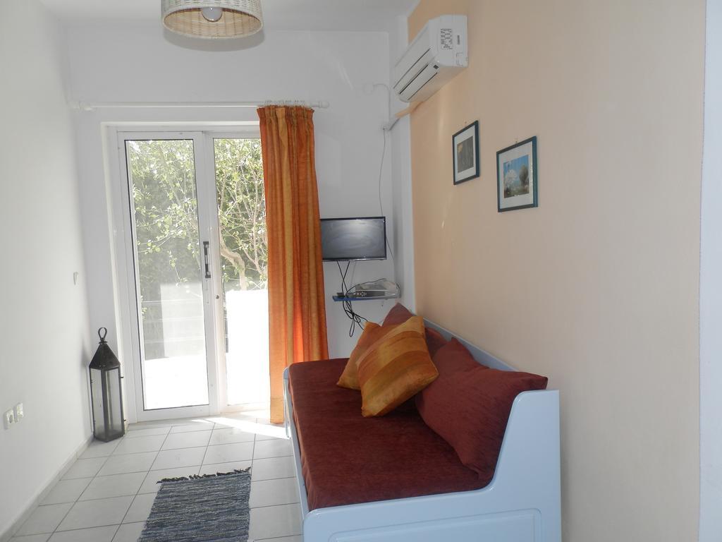 Silvi Mari Apartments Платанес Экстерьер фото